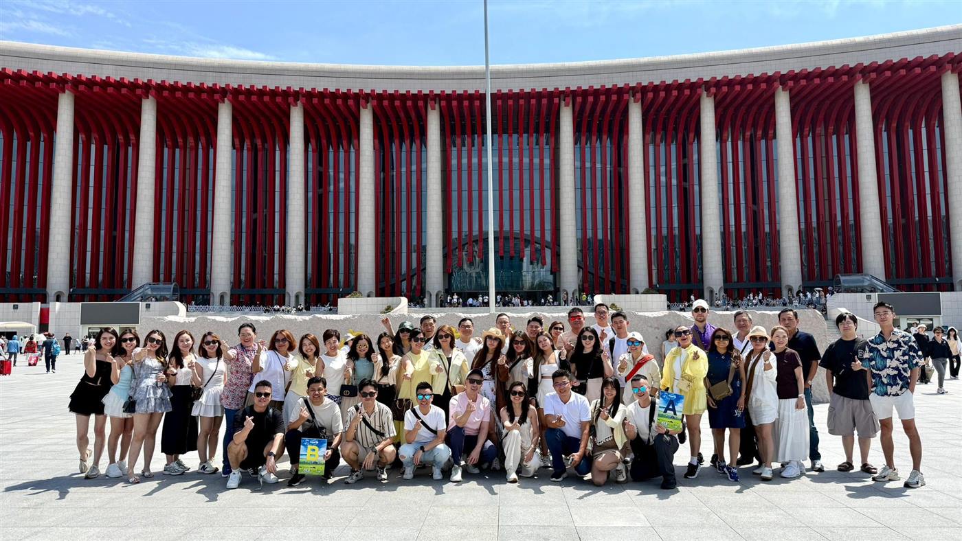 Allianz Pinnacle Incentive Trip to Inner Mongolia slideshow photo 2